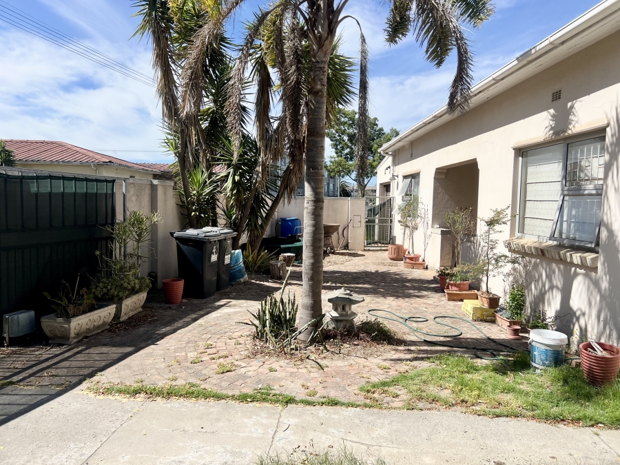 2 Bedroom Property for Sale in Fairfield Estate Western Cape